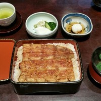 五代目 野田岩 麻布飯倉本店 - 「鰻重」萩　３，８００円。