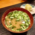 まつむら - お味噌汁と、お新香