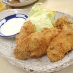 カキフライと絶品のタルタルソース