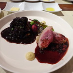 ビストロ ダイア - 岡山県美作産猪背肉のローストとモモ肉の赤ワイン煮（シヴェ）