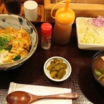 とんかつ 萬福 - ロースカツ丼