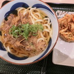 Uma gena - 肉うどんとかき揚げ