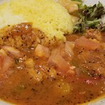 SPICY CURRY 魯珈 - 限定カレー 忘年会シーズン対策！トマトたっぷり手羽元のペッパースープカレーのライス大盛