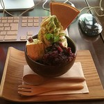 Ofuro Kafe Bijinyu - 和三盆と大納言小豆のお茶碗ﾊﾟﾌｪ580円