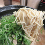 ザ・ナガハマラーメン - 麺はバリカタでリクエスト。