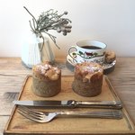 シルクスイートのタルトマフィン 300円(税込)
          ラフランスのタルトマフィン 300円(税込)
          珈琲／アンヌブレンド 500円(税込)