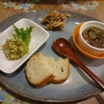 ガストホフ ハイ・ウイング - 夕食：前菜プレート