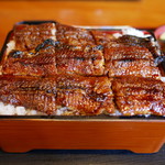 炭火焼うなぎ 東山物産 - 特上重（中盛り）