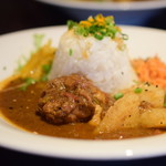 KITCHEN BAR 新目黒茶屋 - 手羽元のスパイスチキンカレー＠1,000円