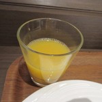 ホテルフォルツァ博多駅博多口 - やっぱり朝食にはオレンジジュースは欠かせません。