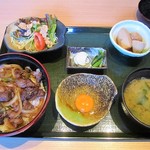 Uma no ya - サクラ肉すき焼き丼定食