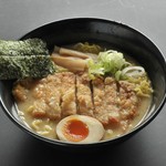 諏訪湖サービスエリア（下り線） スナックコーナー - ＤＸ豚骨味噌ラーメン