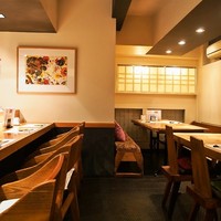 本等鮨 海馬 - 店内（カウンター席①、テーブル席）