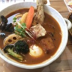 スープカレー トムトムキキル - チキンカレー（辛さ７番）