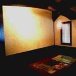 Shunsai Nomidokoro Kokeshi - 古民家の材料をふんだんに活用したモダンな店舗内
