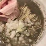 丿貫 - 境港産煮干そば。
      美味し。