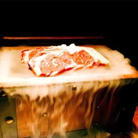 YAKINIKU 37west NY - 肉の塊が宝箱からじゃーん