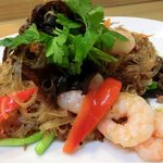 ロムアロイ - 「ウンセンパッタイ（春雨の焼きそば風炒め）」：程良くスパイシーでカロリーダウン！