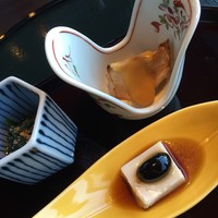 横浜なだ万 - 揚げたかぶ、ほうれん草、胡麻豆腐