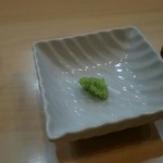 飯田商店 - 目の前で擦り下ろされた山葵