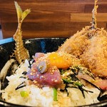 釣りあじ食堂 - アジフライがそそり立っている！