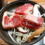 もりの風 - イノシシの肉かな？