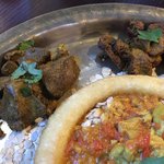 NEPALI CUISINE HUNGRY EYE Dine & Bar - マトンチョイラ、チキンレバーの炒め物
