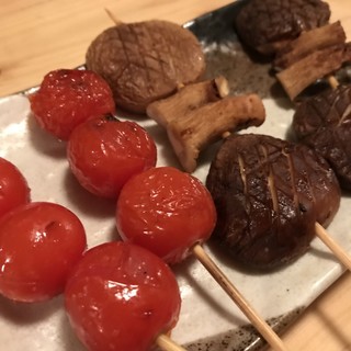 【串焼き】牛、豚、鶏、野菜串とバラエティ豊富にご用意！