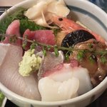 Yamayoshi Sushi - 海鮮ちらしアップ