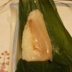 小椋 - ちまきの中身　ひらめの寿し　2011.5