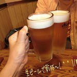 鈴鹿 - 先ずは生ビール(600円)で乾杯〜( ^ ^ )/□
お通しは豚の冷しゃぶ(300円?)でお酒に合うね！