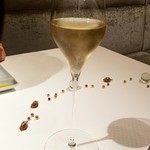 ジョンティ アッシュ - テタンジェ ブリュット：1,800円