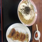 みむらや佐野手打ちラーメン - 山かけラーメン&餃子