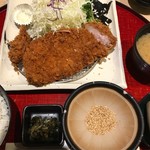 とんかつ　たづむら - 当別町スマイルポークロース定食