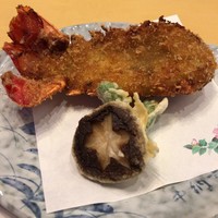 中納言 千日前味楽館 - 伊勢エビ甲羅揚げ 中身は伊勢エビ入りかぼちゃコロッケ