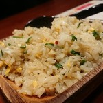 個室大衆居酒屋 かがわ - 料理写真:ガーリック炒飯