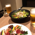 Koshitsu Izakaya Takarabune - ニセコもち豚のサラダ