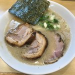 Ramen Semmon Tenogawa - 半チャーシュー麺。（880円）チャーシューミックス