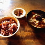 山のごはんよもぎ - ご飯とメインのサムゲタン