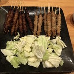 博多やきとり かわ庵 - とりかわ黒・白