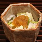 新ばし 笹田 - 河豚の皮とぶつ切りの和え物