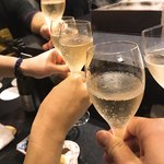 鮨知春 - シャンパンで乾杯や＼(^o^)／