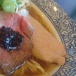 二種類のチャーシュー２種類【牛・鶏】にんにくペースト