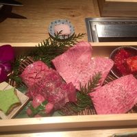 肉亭ふたご iki 新宿店 - にく匣