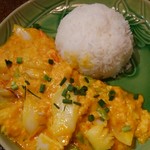 タイ料理バル タイ象 - タレーパッポンカリー(シーフードの玉子とじカレー)