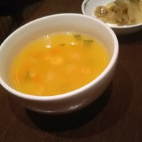 中国飯店 紫玉蘭 - スープ