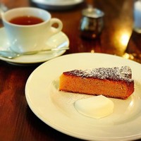 イゾラ スメラルダ - 葡萄のチーズタルト