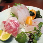 おいでん家 - 天然鯛の刺身