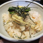 おいでん家 - 釜飯　取り分けたところ