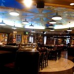 ハードロックカフェ - 天井もなんかすげぇ！！